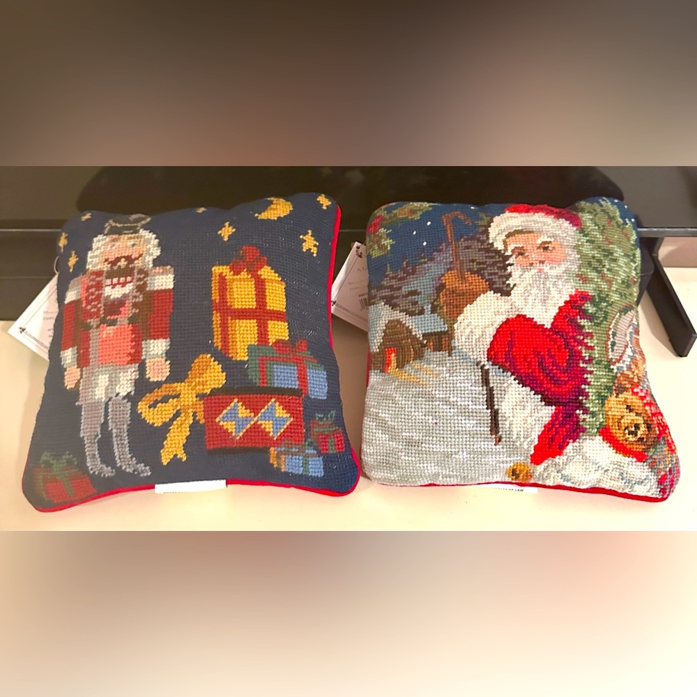NWT NEW Handmade Wool Cotton Needlepoint Zip Christmas 2 Pillows Set Santa Nut